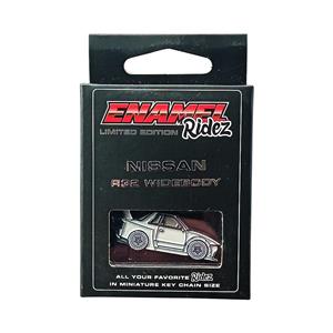 Nissan R32 Widebody White - Die-Cast Enamel Keychain