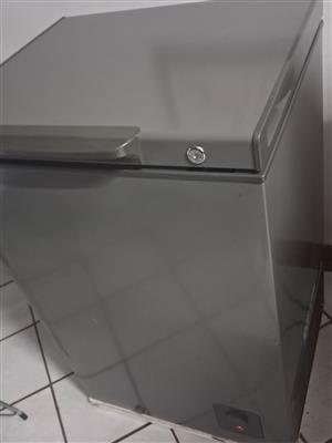 Hisense box freezer/fridge in grey