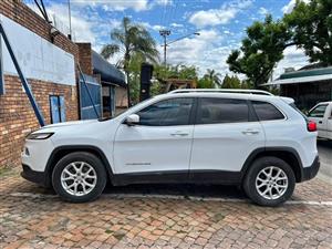 We are stripping this vehicle 2015 Jeep Cherokee 2.4 Kl 