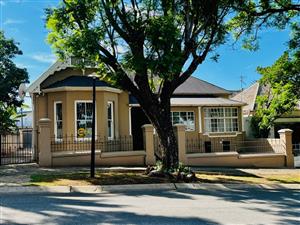 House For Sale in College Hill