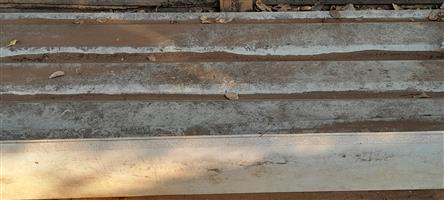 Corrugated iron roof sheets (color coated) 
