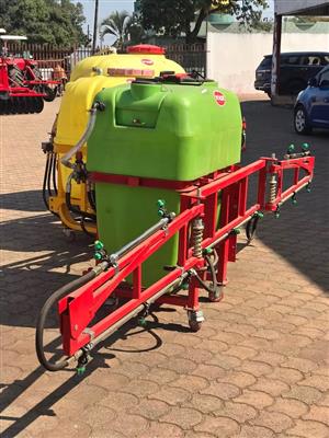 BOOM SPRAYERS