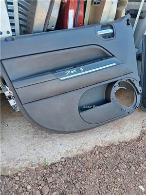 Stripped Jeep Patriot LF Door Panel 