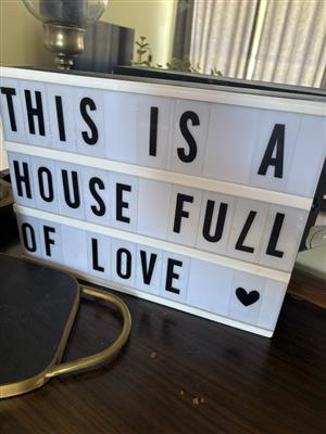 House full of love sign