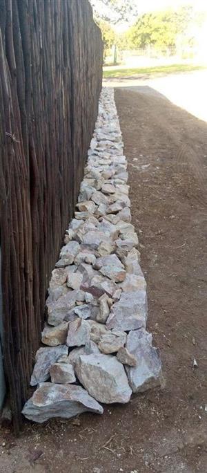 Dumprocks and crushes stones 