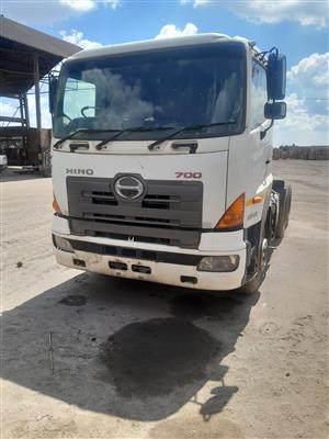Hino 700 stripping for spares