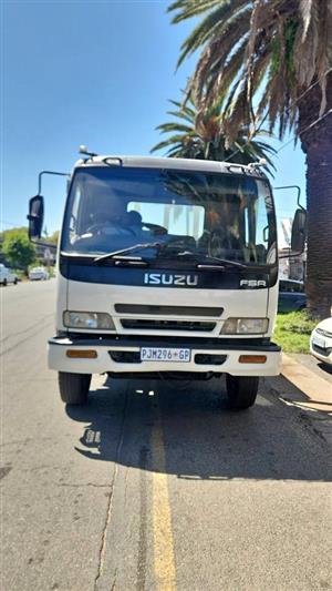 ISUZU FTR800