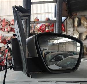 FORD FIGO LEFT HEADLIGHT 