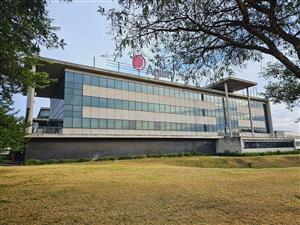 Freestanding building to let in Woodmead North