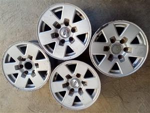 X4 Bakkie Mags Size 15inch