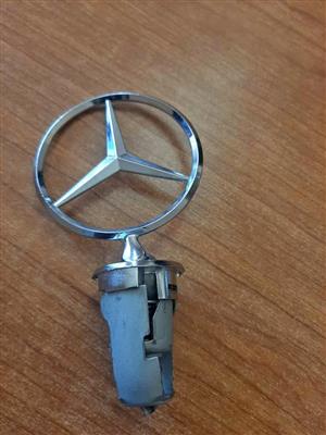 Mercedes Benz Badge 1989 to 2000