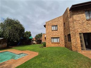 Phenomenal Business Opportunity Awaits OR Big Family Home