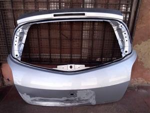 Renault Sandero tailgate