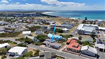 Excellent Investment Opportunity in the Heart of Struisbaai!