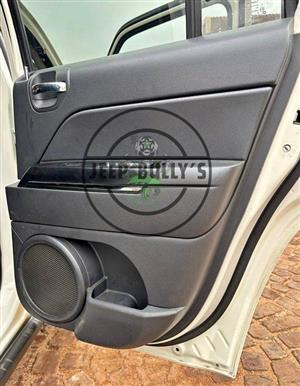 2.4 Jeep Patriot Door Panels: Second Hand Parts   