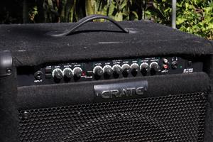 Crate BT100 bass amp with 15inch speaker combo