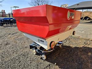 New 1500ltr fertilizer spreaders in stock
