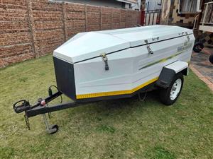 6 Foot town & Country trailer for sale. 