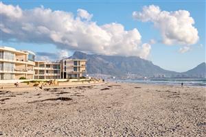 Apartment For Sale in Lagoon Beach