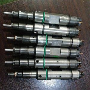 MAN TRUCK DIESEL INJECTORS 