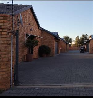 6 Modern Townhouses for Sale in Vaalpark