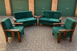 Lounge Suite: 2 x 2 seater and 2 x 1 seater