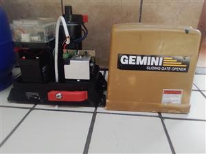 Gemini gate motor and Gemini auto theft bracket still in good condition