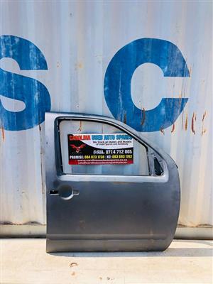 Nissan Navara and Pathfinder right front door (2012-2017)