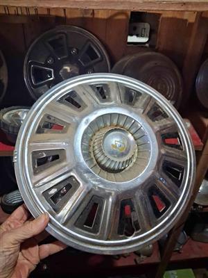 Datsun wheelcap