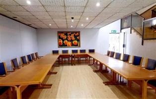 RUNNING BUSINESS - 22 Bedroom Exclusive 3-star Guest Lodge with Conference facilities, Indoor pool