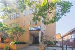 Apartment For Sale in Sunnyside