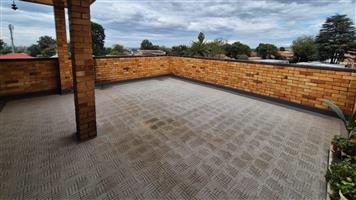 Starting to bid from R289,000! Non-Distressed Live Luxury Auction!