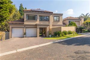 House For Sale in Douglasdale