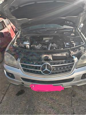  Mercedes Benz ML W164 320 cdi stripping for spares