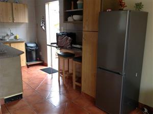 BERGBRON/NORTHCLIFF FLAT TO LET