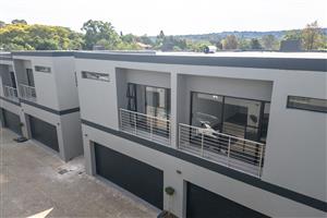 3 Bedroom Townhouse for sale in Bryanston, Sandton
