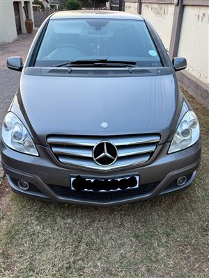 Mercedes Benz B180 For Sale