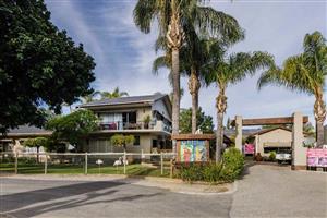Mixed Use For Sale in Robertson