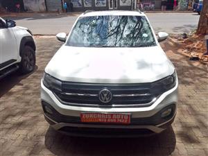 2022T,CROSS 1.0 TURBO WHITE COLOR  AUTOMATIC  LEATHER INTERIOR  REVERSE CAMARA  REVERSE SENSOR 