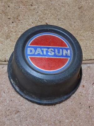 Datsun, centre cap