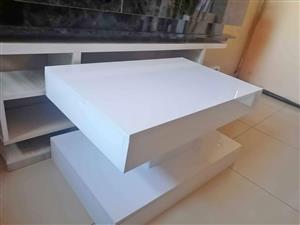 Gloss coffee table