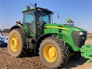 2008 John Deere 7830