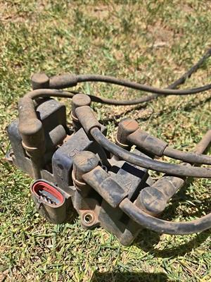 FORD FALCON/RANCHERO 4.0 XR6 IGNITION PACK & LEADS. 