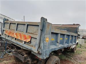 6 cube tipper bin with hydraulic cylinder for sale