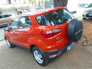 2017 Ford ecosport 1.5   84.000km     manual. maroon Color Petro    