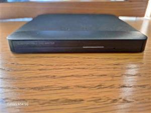 External Dvd writer/rom with 2 hp laptop batteries