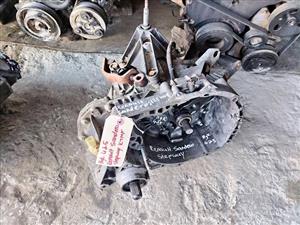 Renault Sandero Stepway gearbox 