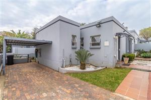 Townhouse For Sale in Radiokop