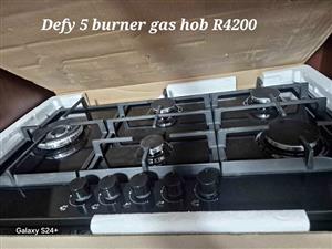 Defy 900 mm built in gas hob