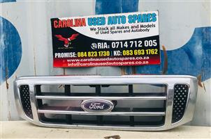 Ford Ranger T5 radiator grill with chrome trimming and badge (2008-2010)